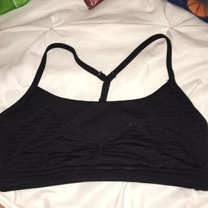 Black sports bra